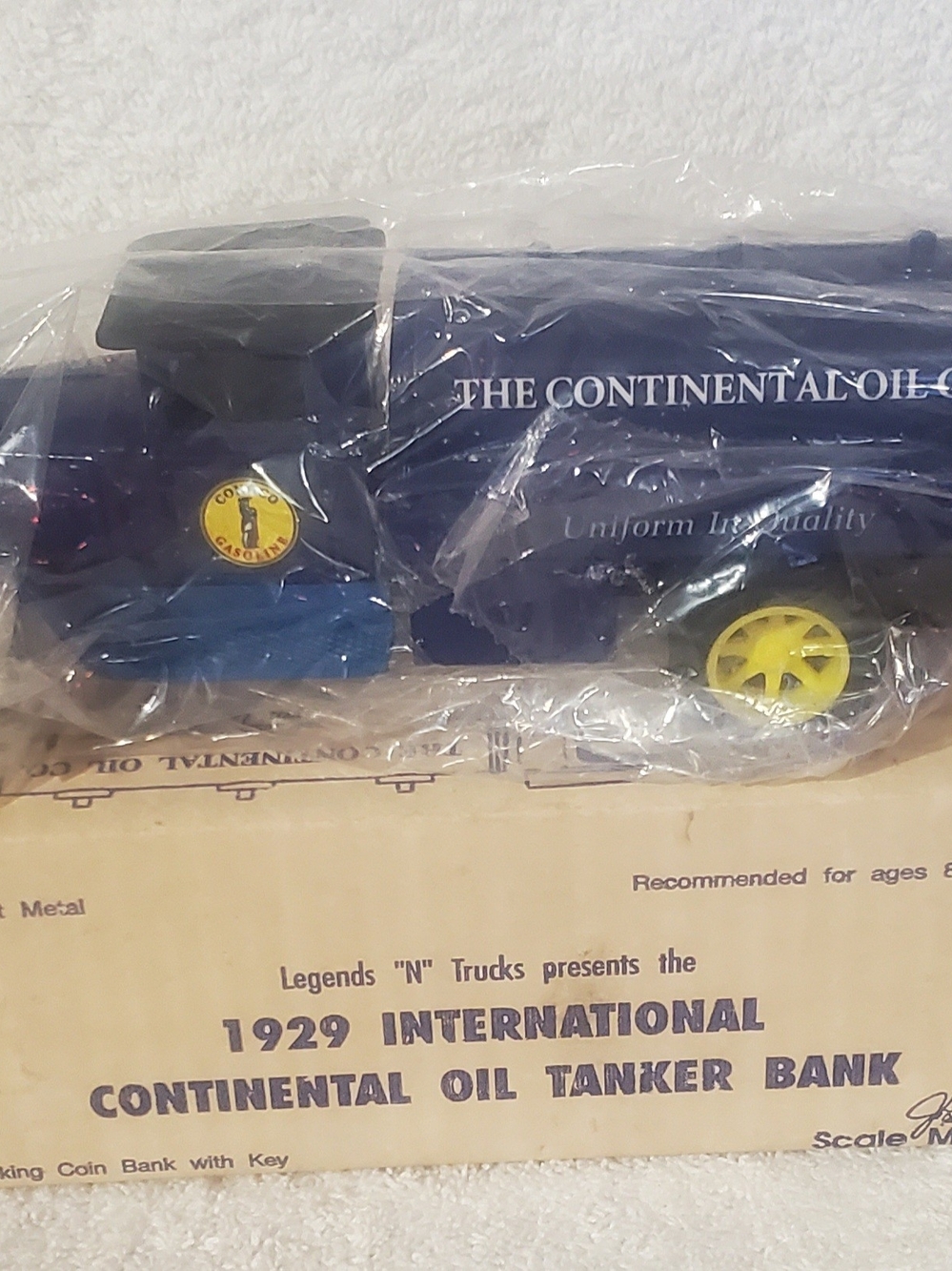 Source Unknown Blue Continental Oil Tanker Toy with Yellow Wheels